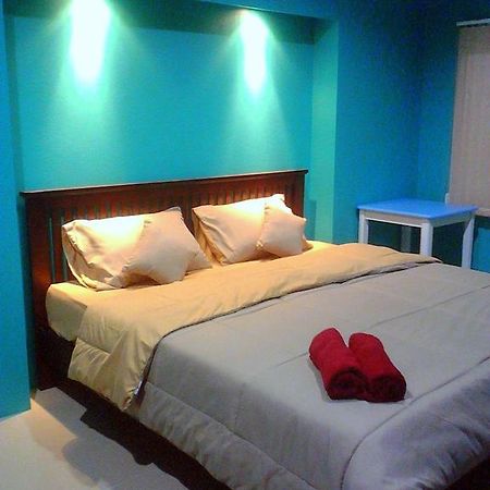 Albergue Baan Benjathip Amphawa Habitación foto
