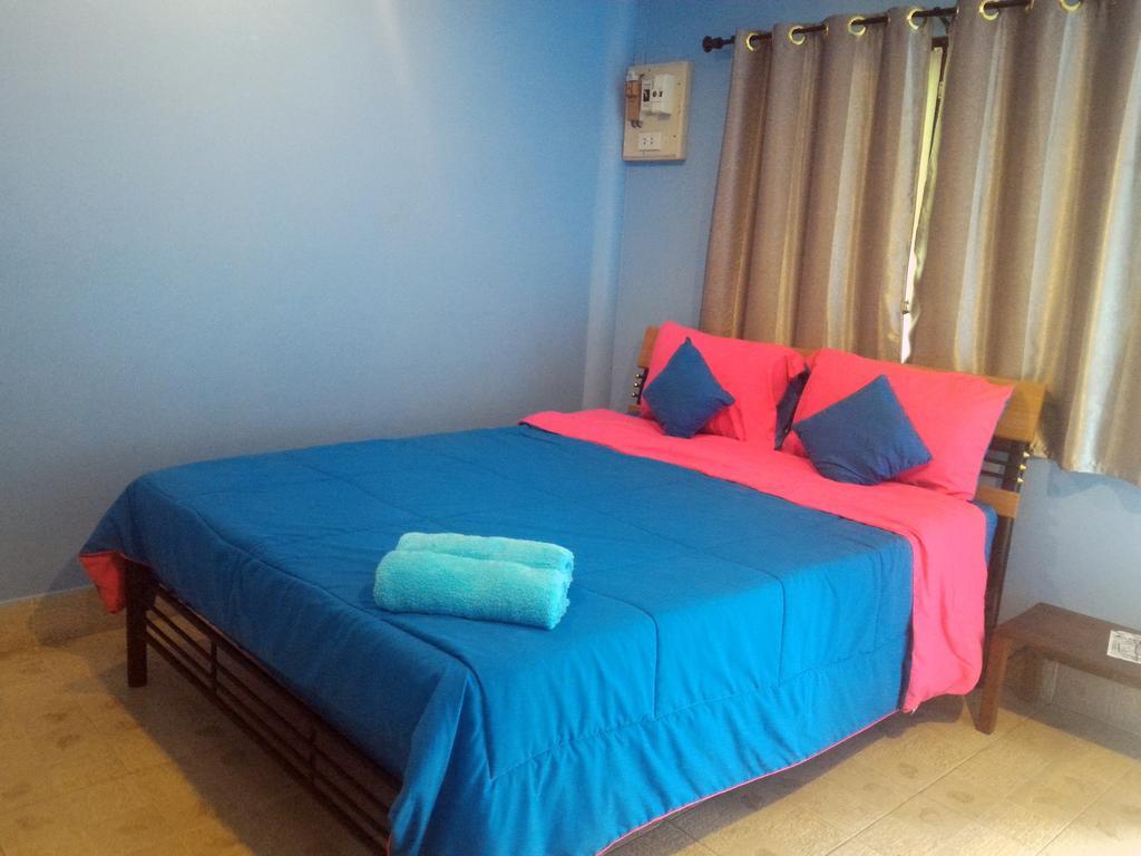 Albergue Baan Benjathip Amphawa Exterior foto