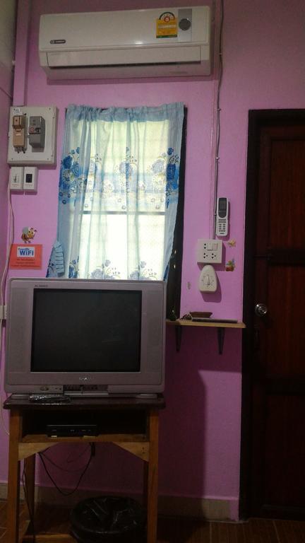 Albergue Baan Benjathip Amphawa Exterior foto