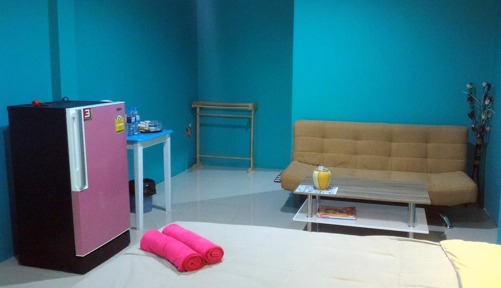 Albergue Baan Benjathip Amphawa Exterior foto